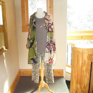 Quirky 3 Potato Tunic w/ Faux Snakeskin Dana Buchman Pants, Twinkly Apt. 9 Top